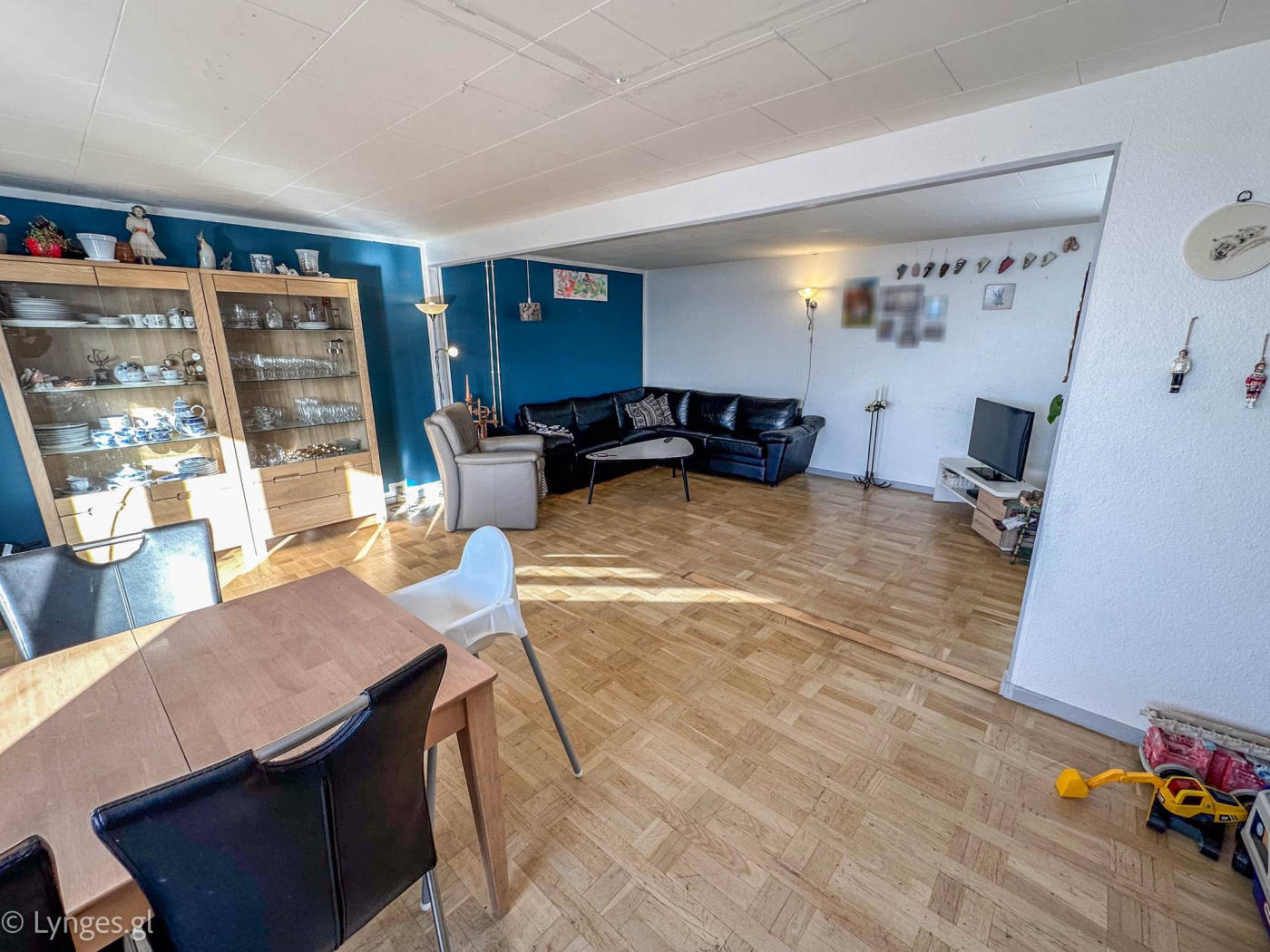 Будинок, 1991 м², 307 600$ — FAKTOR